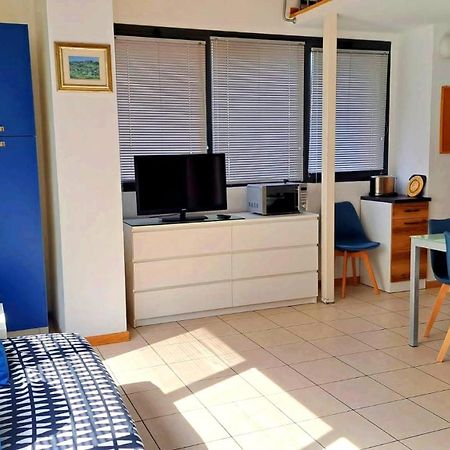 Gemme Fiorentine Apartments In Front Of The Train Station 5 Minutes From The Centre Free Parking Флоренция Екстериор снимка